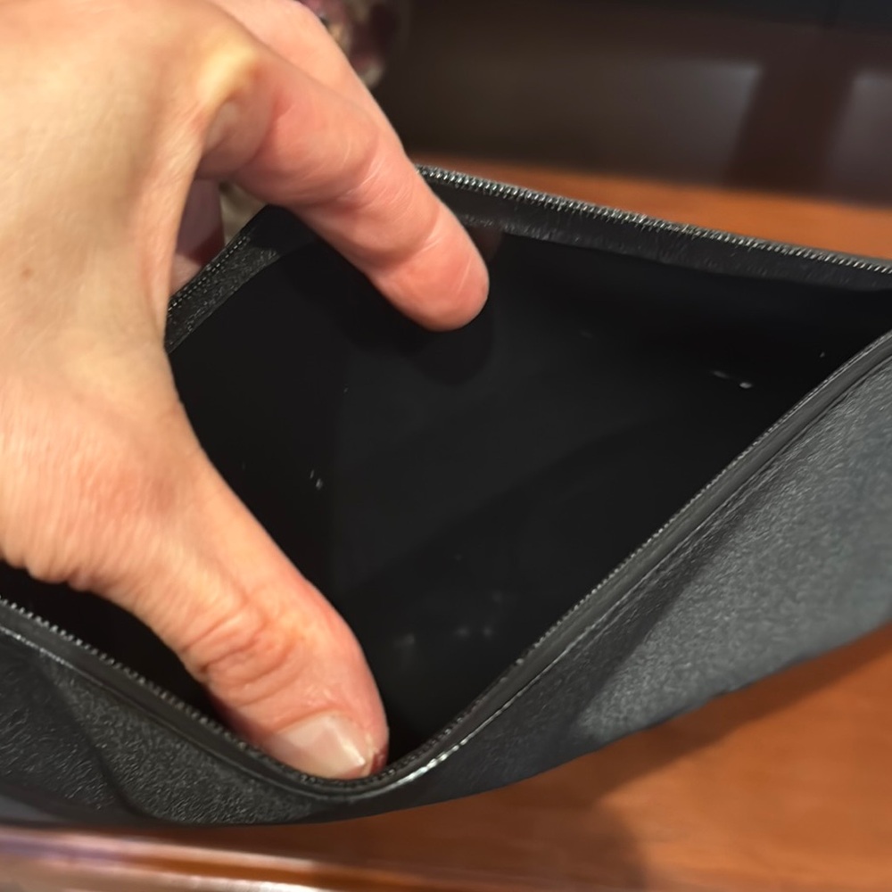 Versace Zip Pouch - Picture 5 of 5